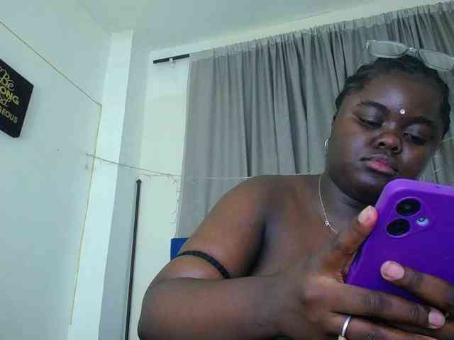 neighbor-ebony webcam