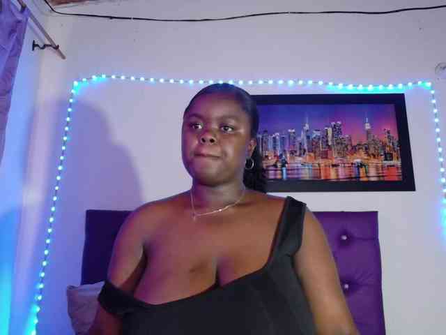 neighbor-ebony webcam