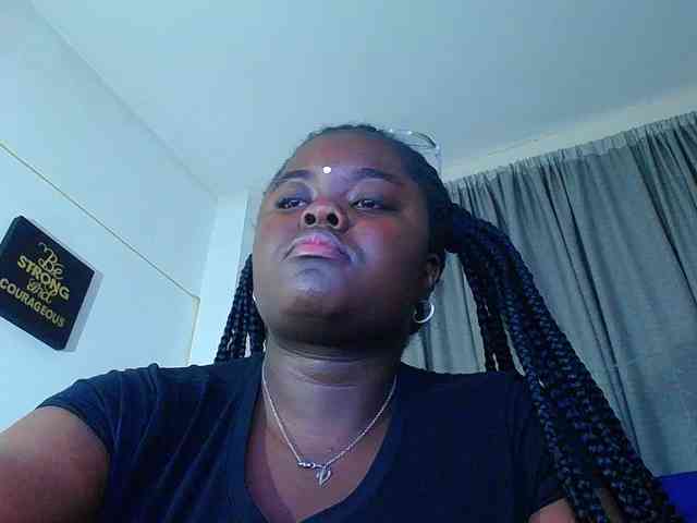 neighbor-ebony webcam