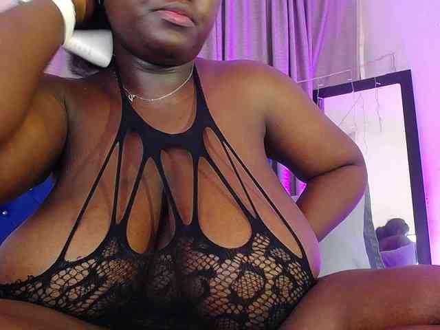 neighbor-ebony webcam