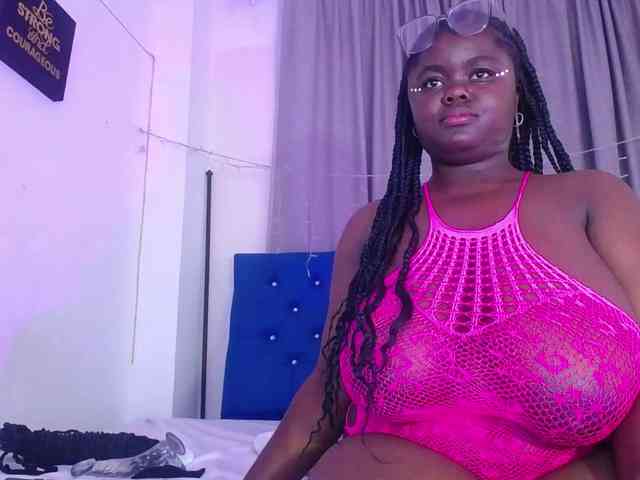 neighbor-ebony webcam