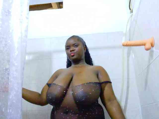 neighbor-ebony webcam