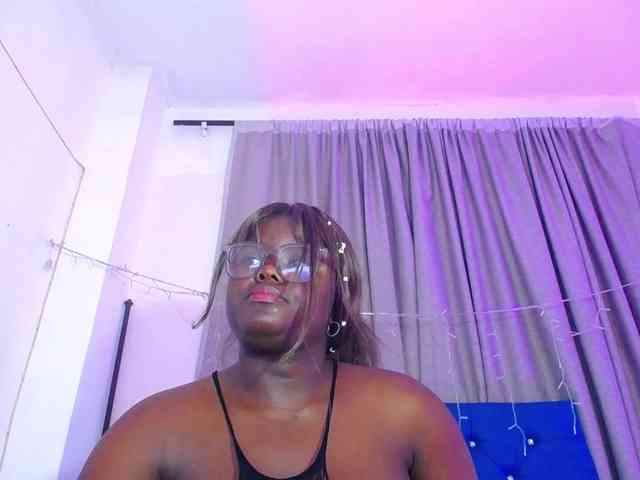 neighbor-ebony webcam