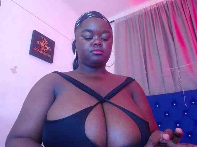 neighbor-ebony webcam