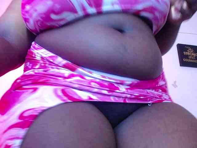 neighbor-ebony webcam