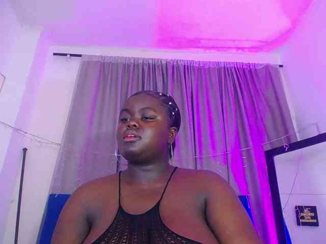 neighbor-ebony webcam