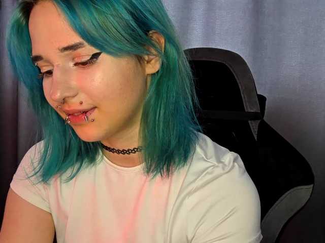 CatherynDowns live cam on BongaCams