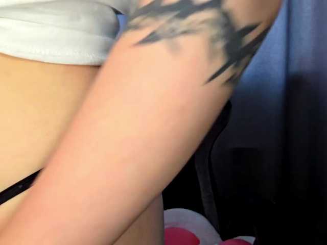 CatherynDowns live cam on BongaCams