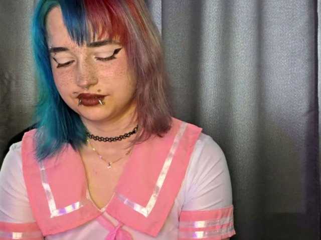 CatherynDowns live cam on BongaCams