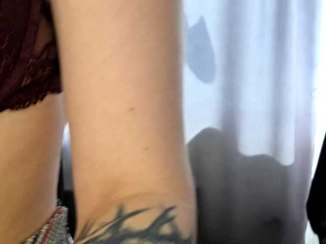 CatherynDowns live cam on BongaCams
