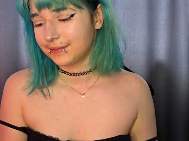 CatherynDowns live cam on BongaCams