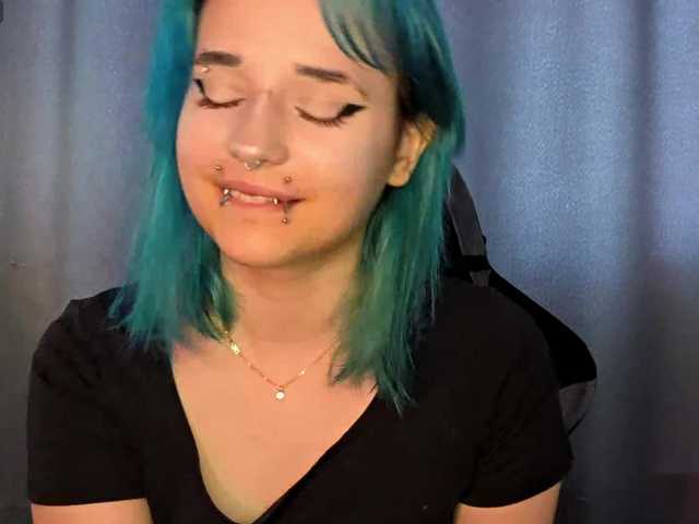 CatherynDowns live cam on BongaCams