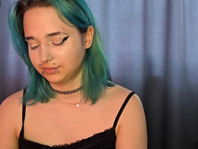 CatherynDowns live cam on BongaCams