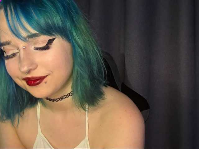 CatherynDowns live cam on BongaCams