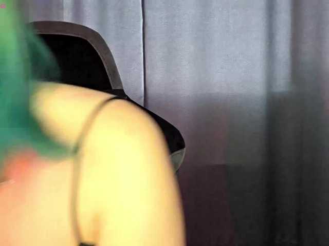 CatherynDowns live cam on BongaCams