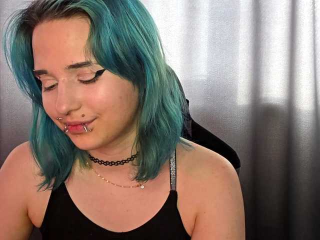 CatherynDowns live cam on BongaCams