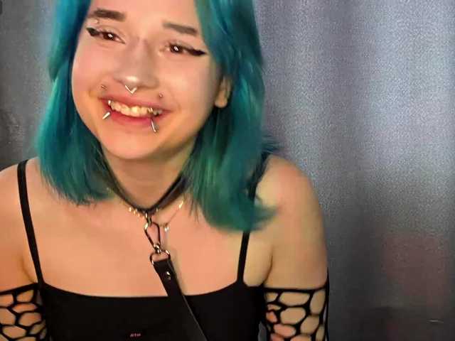 CatherynDowns live cam on BongaCams
