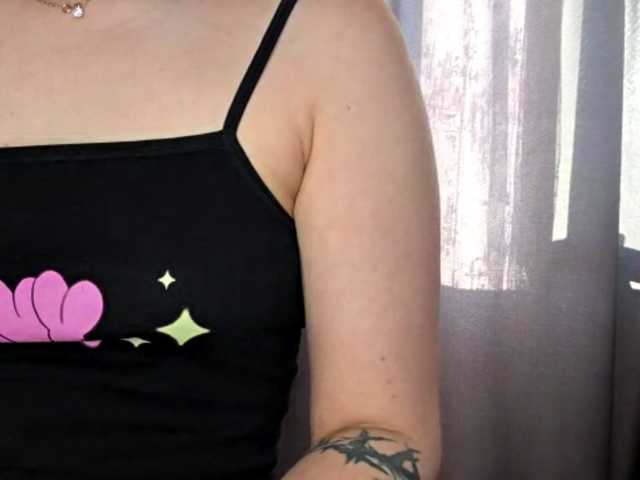 CatherynDowns live cam on BongaCams