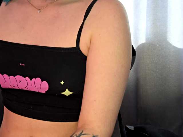CatherynDowns live cam on BongaCams