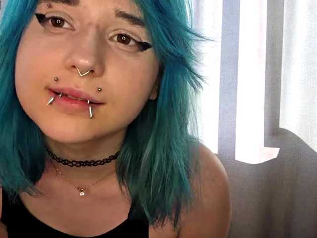 CatherynDowns live cam on BongaCams