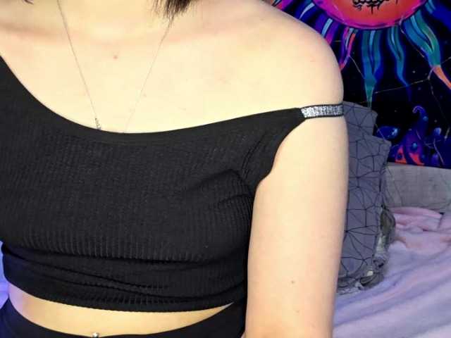 CatherynDowns's BongaCams show and profile