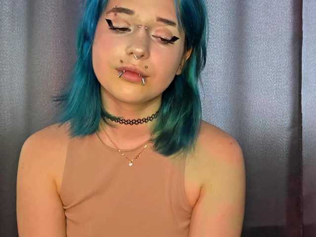 CatherynDowns live webcam show