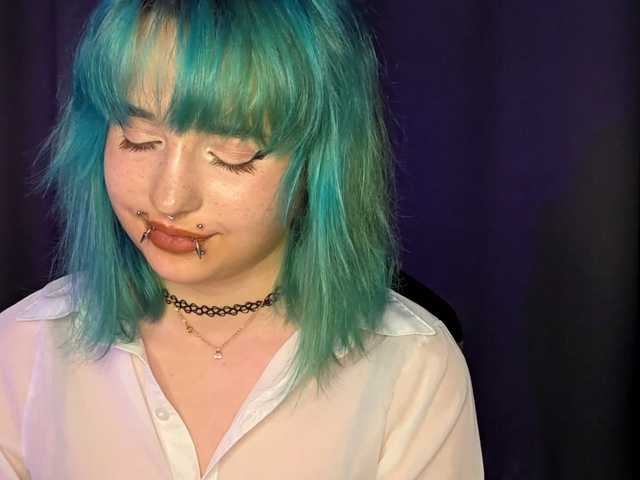 CatherynDowns live cam on BongaCams