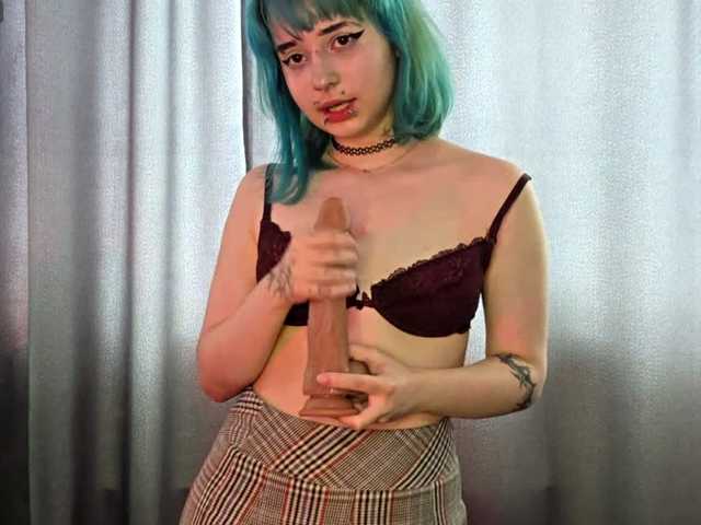 CatherynDowns live cam on BongaCams