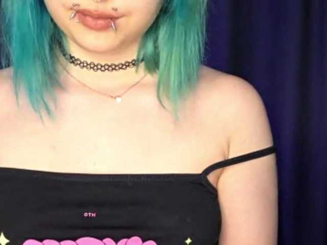 CatherynDowns live cam on BongaCams
