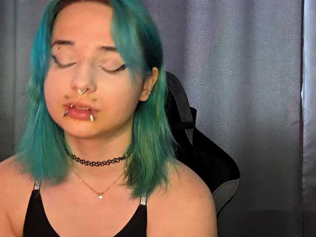 CatherynDowns live cam on BongaCams