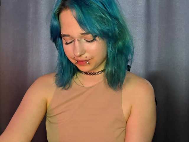 CatherynDowns live webcam show