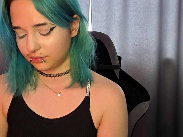CatherynDowns live cam on BongaCams