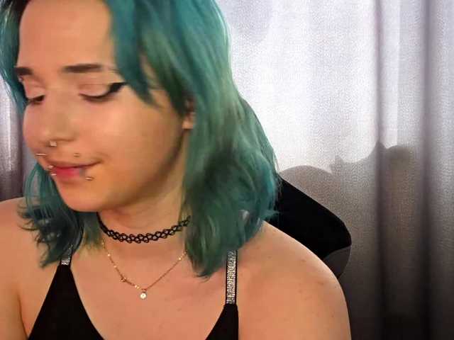 CatherynDowns live cam on BongaCams