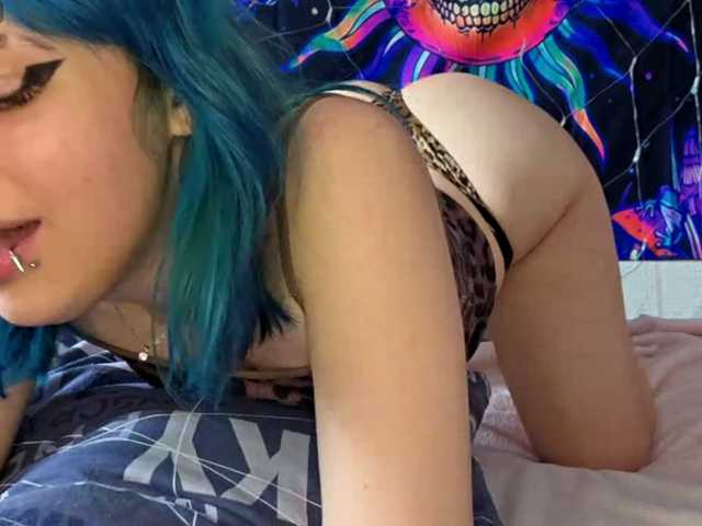 CatherynDowns live cam on BongaCams