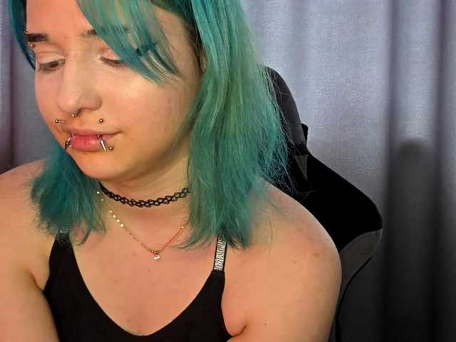 CatherynDowns live cam on BongaCams