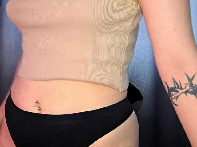 CatherynDowns live webcam show