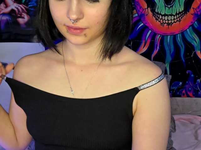 CatherynDowns's BongaCams show and profile