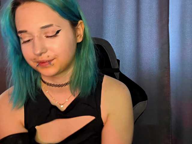 CatherynDowns live cam on BongaCams