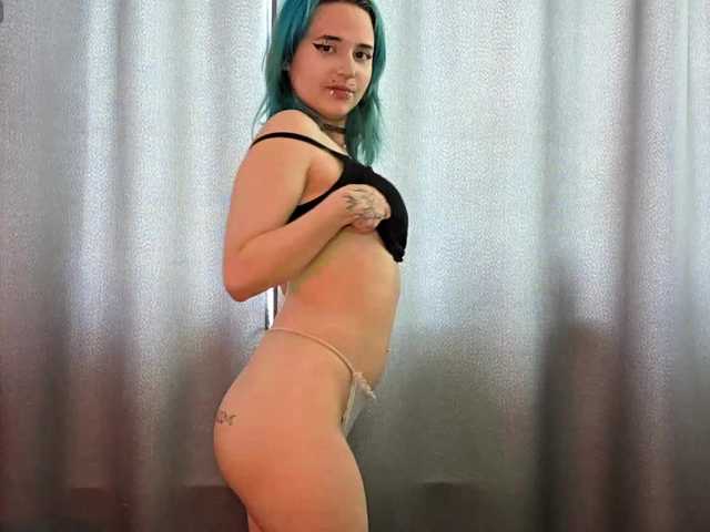 CatherynDowns live cam on BongaCams