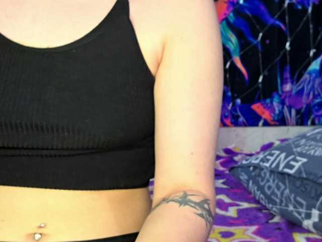 CatherynDowns live cam on BongaCams