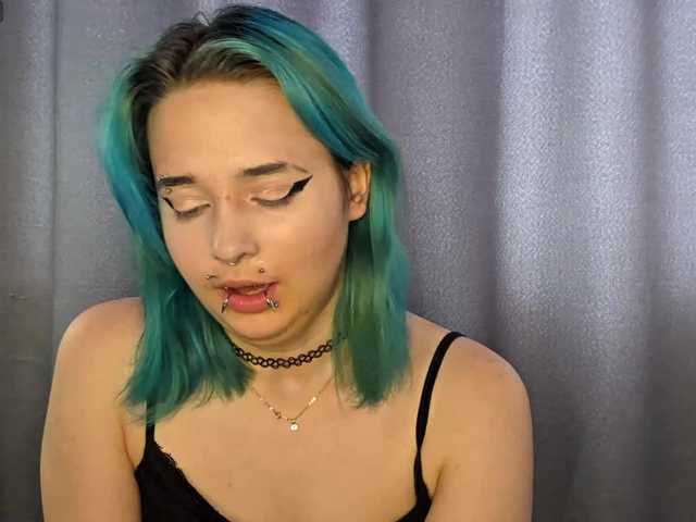 CatherynDowns live cam on BongaCams