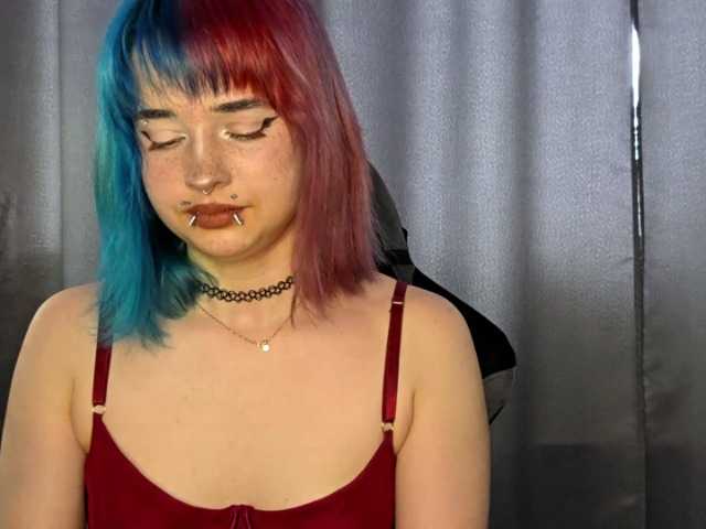 CatherynDowns live cam on BongaCams