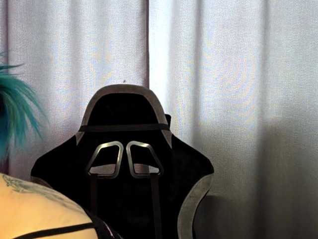 CatherynDowns live cam on BongaCams