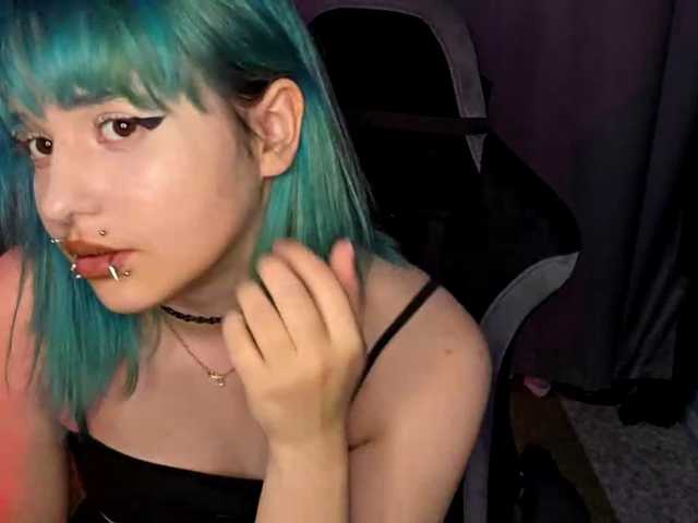 CatherynDowns live cam on BongaCams