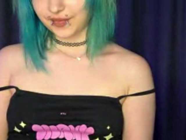 CatherynDowns live cam on BongaCams