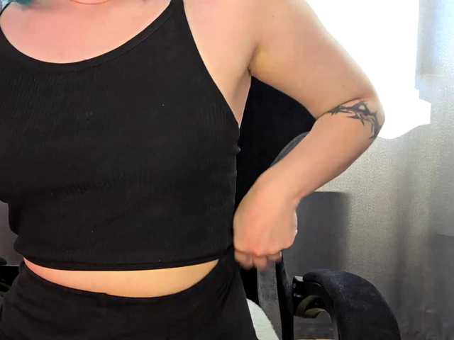 CatherynDowns live cam on BongaCams