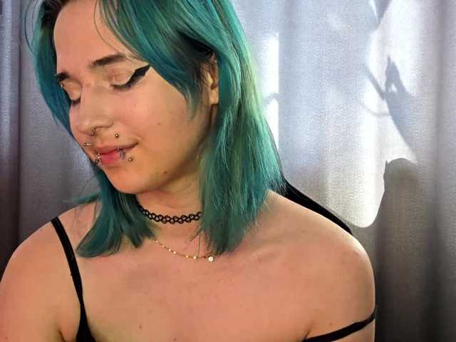 CatherynDowns live cam on BongaCams