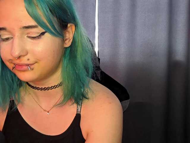 CatherynDowns live cam on BongaCams