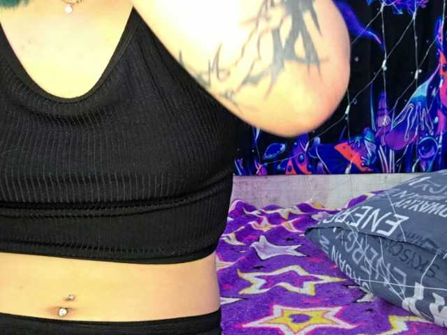 CatherynDowns — live female cam