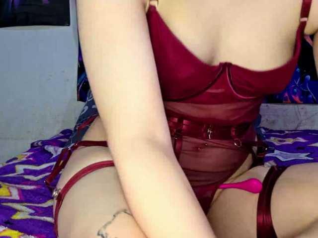 CatherynDowns live cam on BongaCams